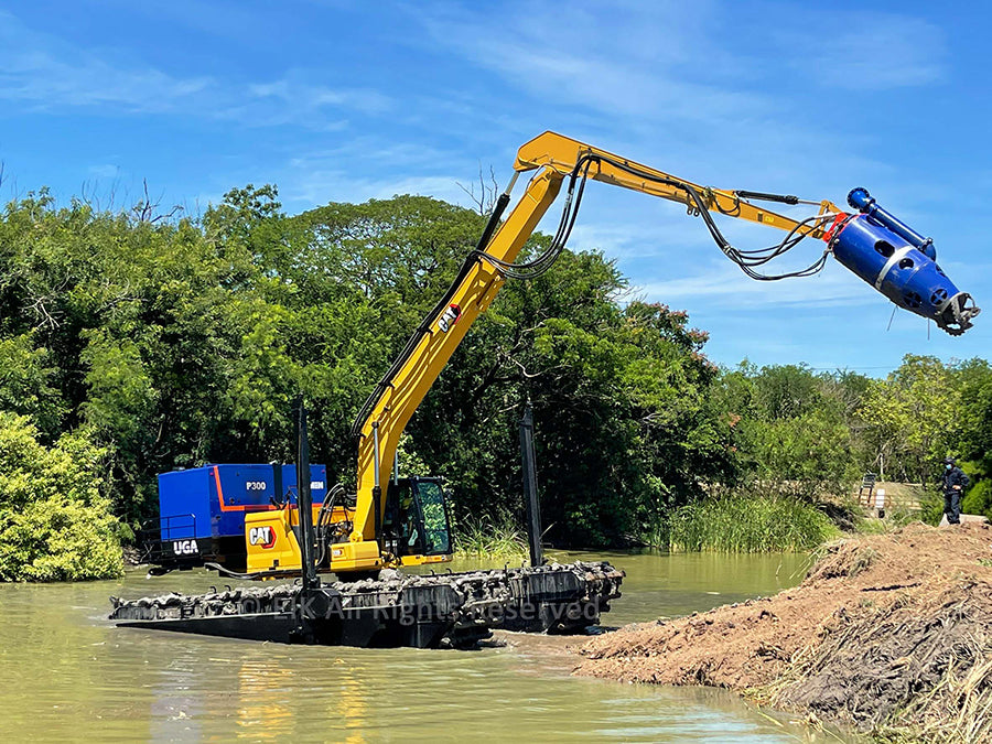 Amphibious Excavator